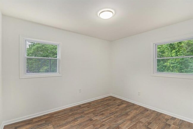 Building Photo - 3181 Pennington Cir SW