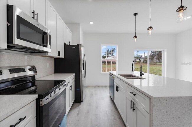 Building Photo - 16659 SW 21st Avenue Rd