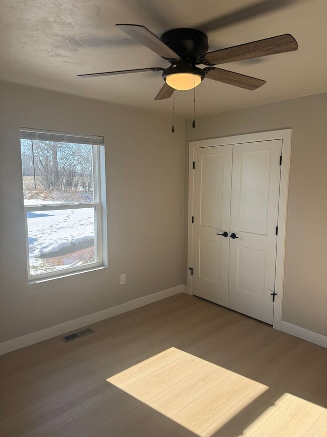 Building Photo - 8397 St Norbert Dr