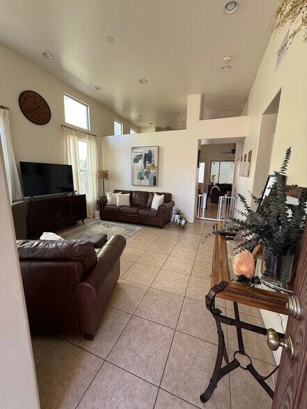 Building Photo - 5218 S Nightbloom Way