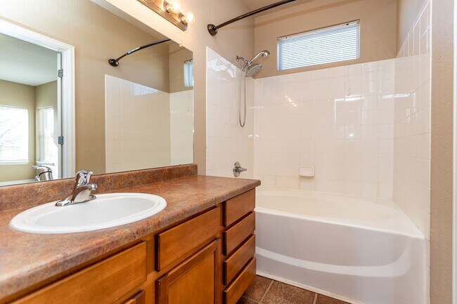 Building Photo - Beautiful Ranch-Style Condo with Attached Garage!!