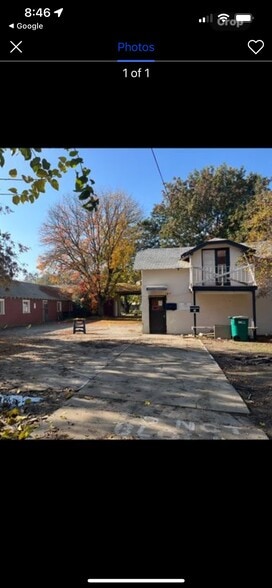 Building Photo - 2935 Oleander Ave