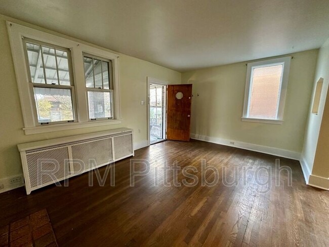 Building Photo - 3306 Shady Ave Ext