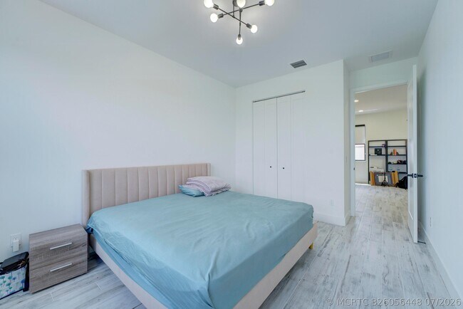 Building Photo - 16234 Sea Turtle Pl