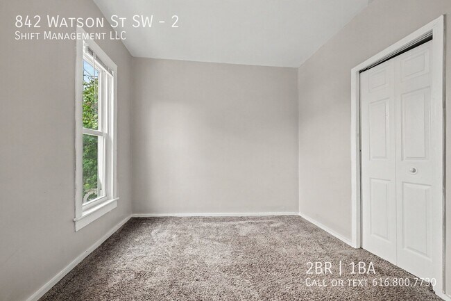 Building Photo - 842 Watson St SW