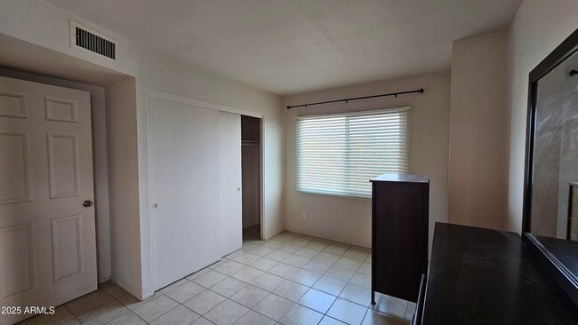 Building Photo - 14203 N 54th Dr