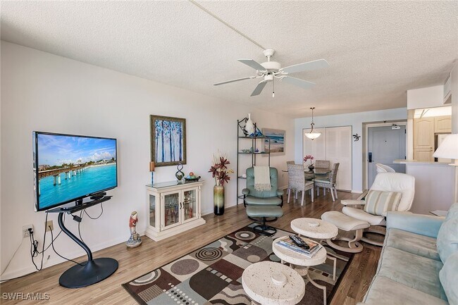 Building Photo - 260 Seaview Ct
