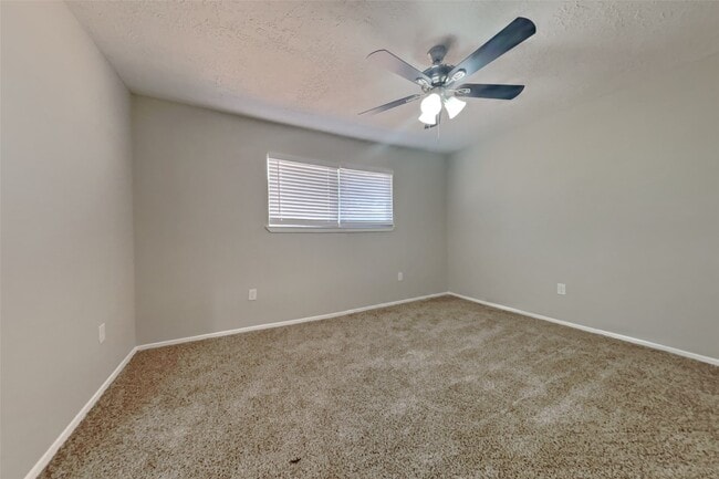 Building Photo - 14126 Barrone Dr