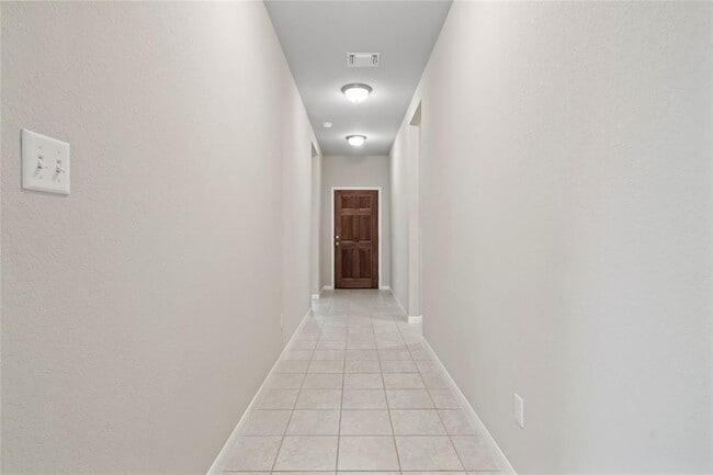 Building Photo - 244 Scenic Hills Cir