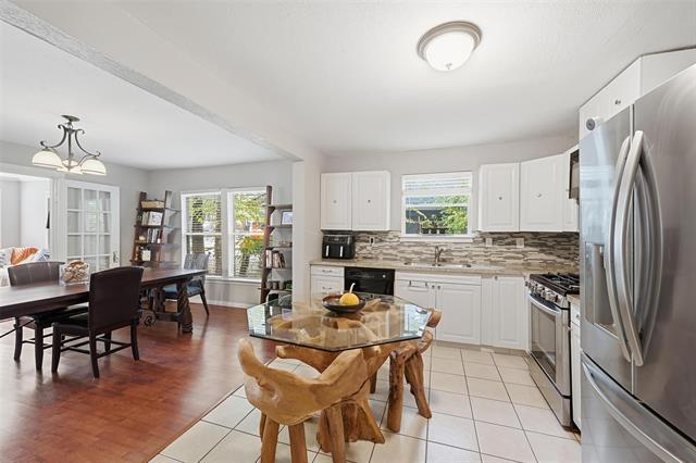 Building Photo - 108 W Heard St