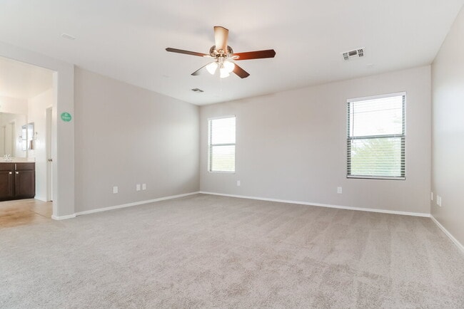 Building Photo - 15410 W Laurel Ln