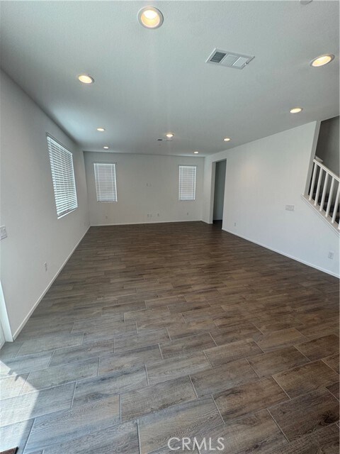 Building Photo - 401 Mistyblue Ct