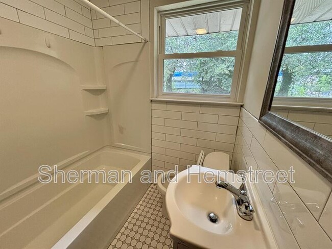 Building Photo - 1012 Georgia Ave