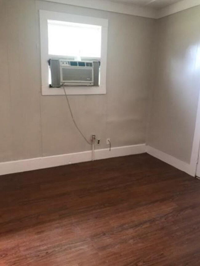 Building Photo - 106 Grape St