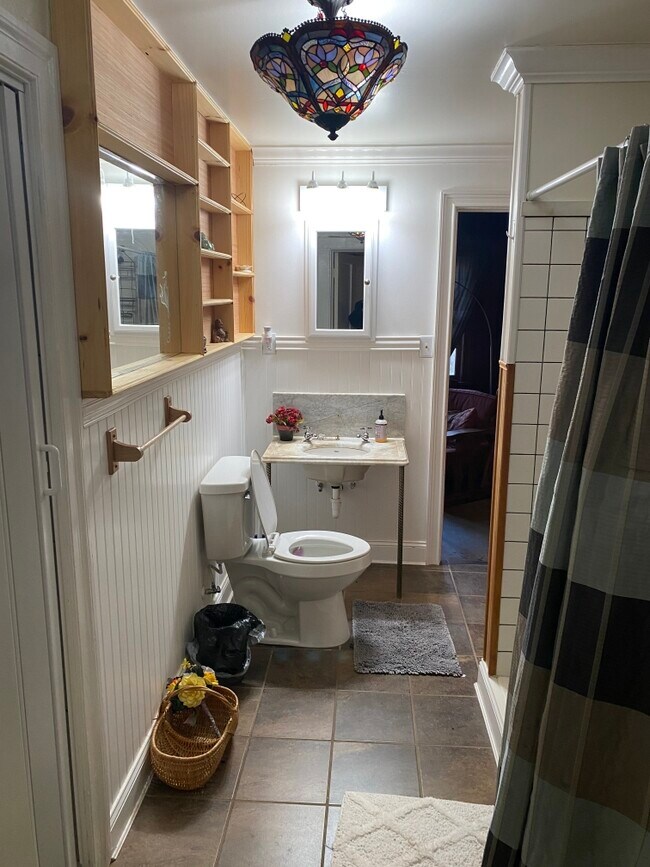 Building Photo - 1149 Pen Park Rd