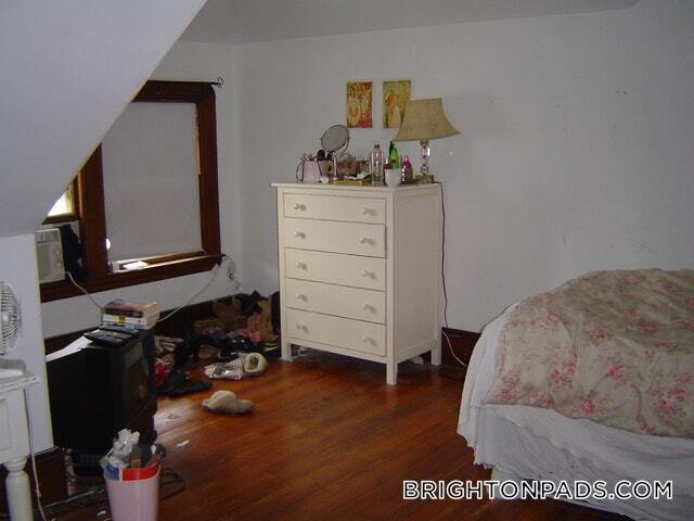 Building Photo - 46 Mapleton St