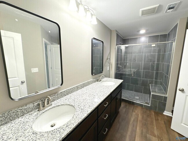Building Photo - 228 Hibiscus Dr