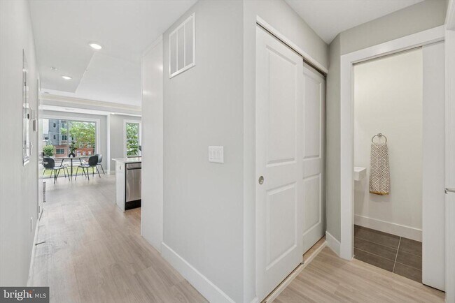 Building Photo - 2401 N 2nd St