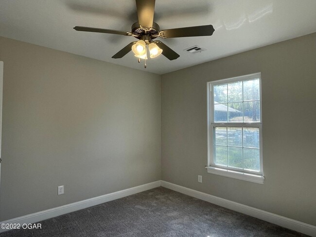 Building Photo - 1121 E 42nd St