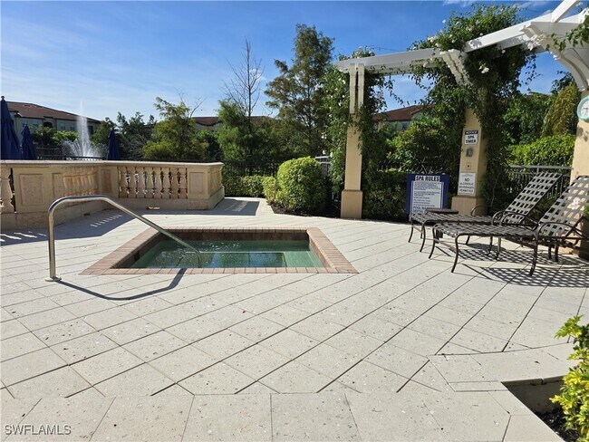 Building Photo - 12940 Positano Cir
