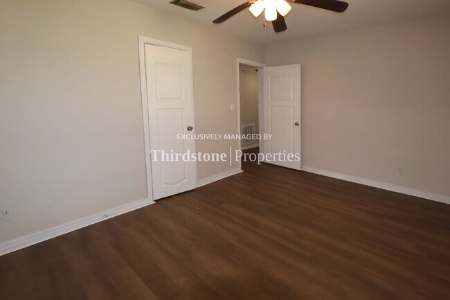 Building Photo - 789 Gardenia Ln
