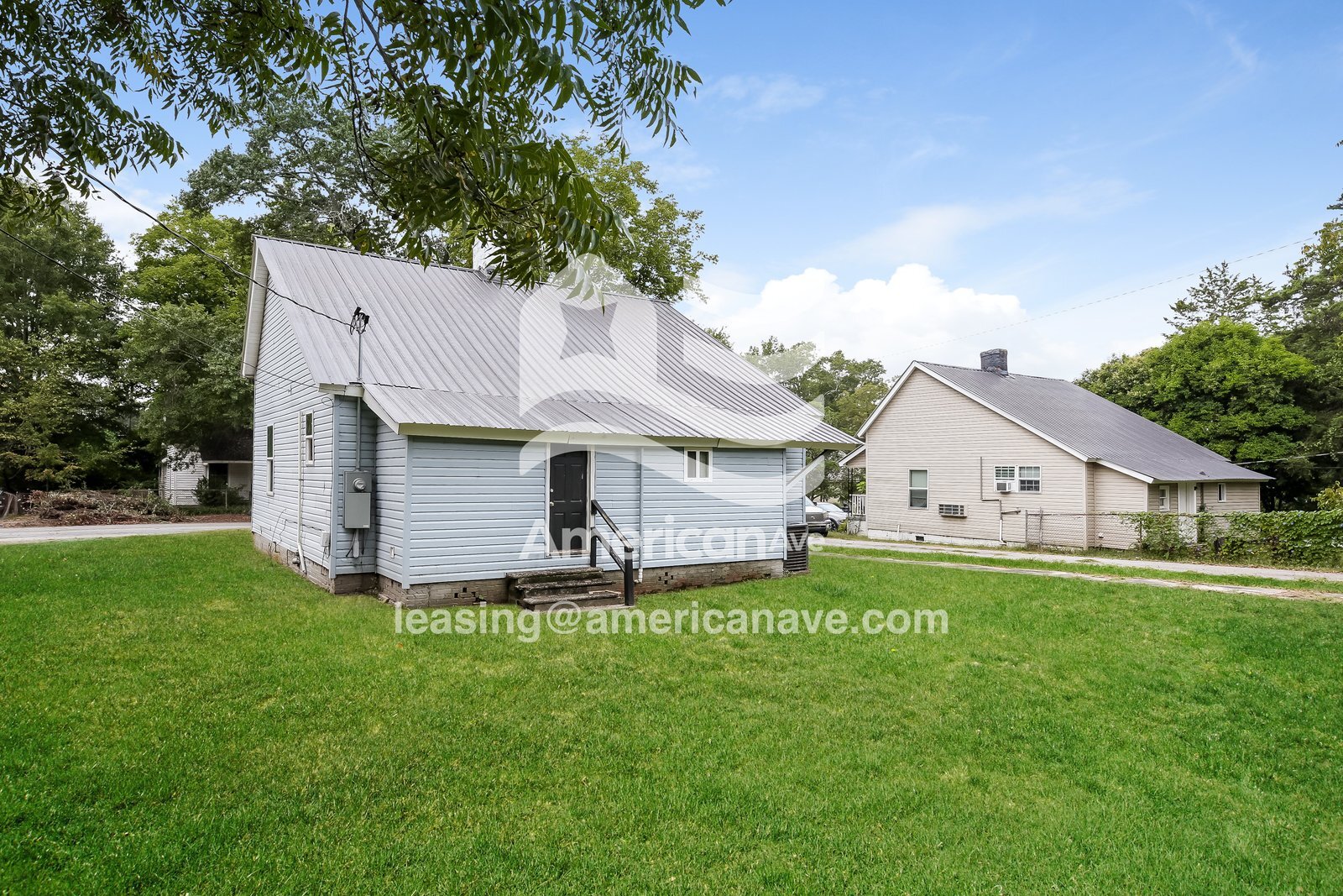 Building Photo - 229 Poole St