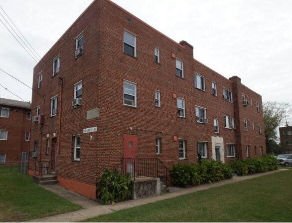 Primary Photo - Yuma Street Apartments