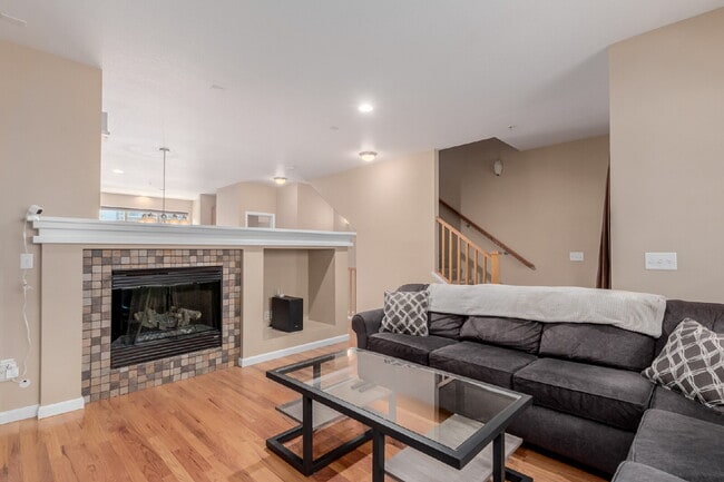 Building Photo - A contemporary 1826 sq ft. 3 Bedroom / 3 Bath Belmar Townhome for rent