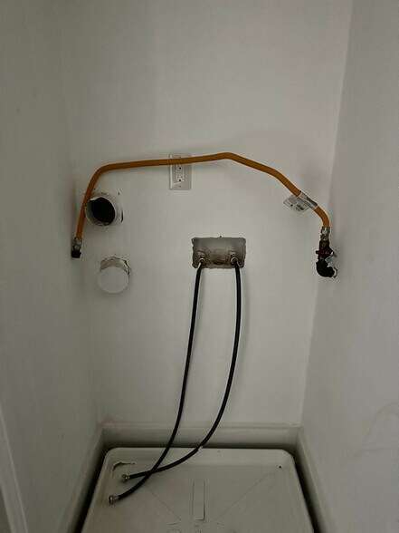 Building Photo - 101 4th Ave