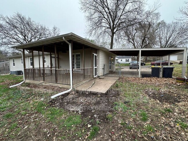 Building Photo - 5016 Norwood Ave