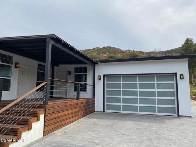 Building Photo - 152 Kings Pl