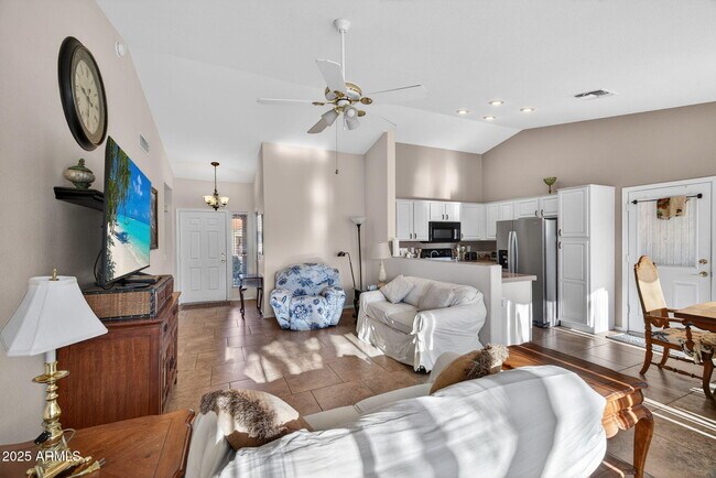 Building Photo - 1831 E Lindrick Dr