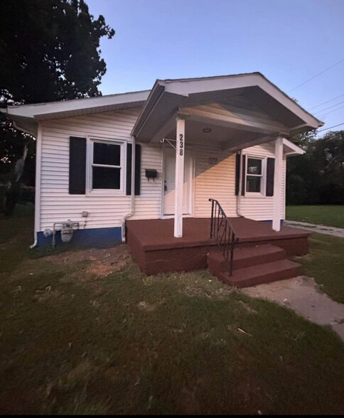 Building Photo - 238 W Peoria Ave