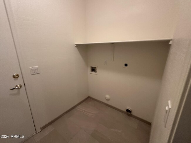 Building Photo - 17012 E Salida Dr