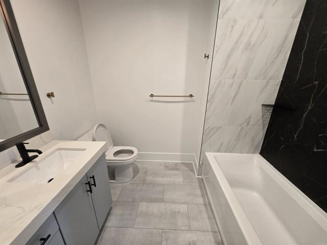 Building Photo - 8337 Distinctive Dr