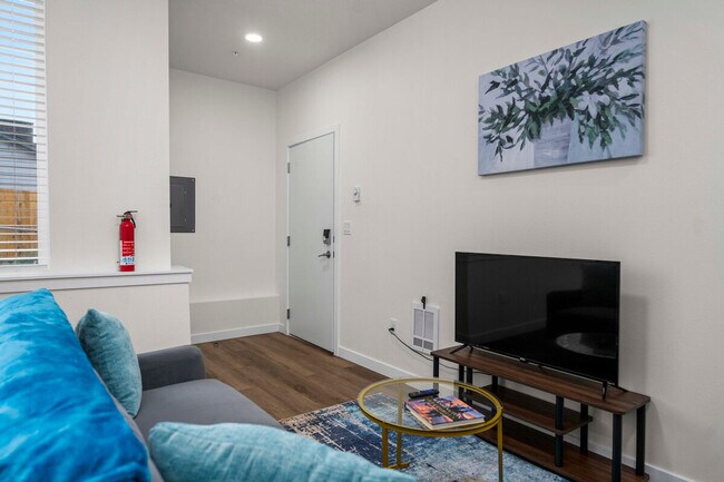 Building Photo - 4502 S Puget Sound Ave