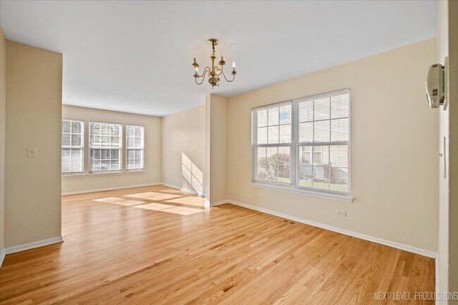 Building Photo - 438 W Meadow Mist Ln