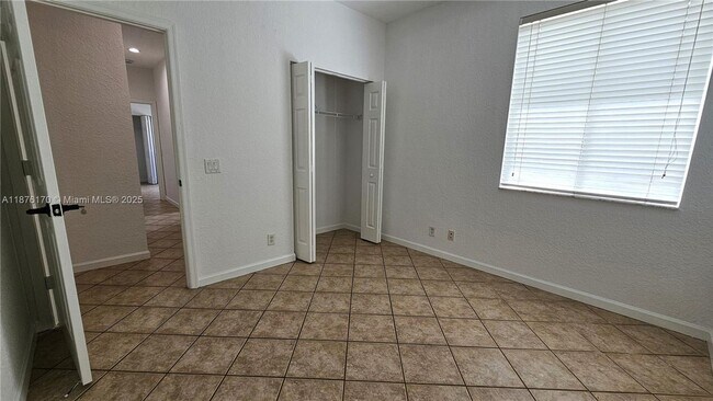 Building Photo - 686 Conservation Dr