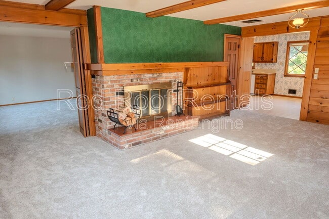 Building Photo - 815 Maywood Ln