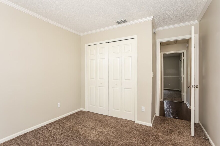 Building Photo - 3123 Olde Sutton Parke Dr