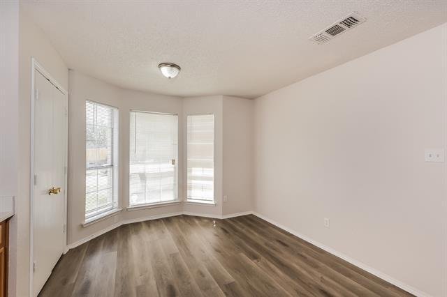 Building Photo - 10836 Deauville Cir N