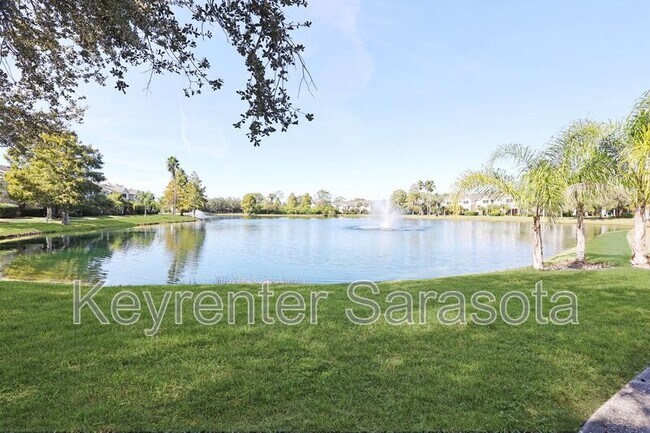 Building Photo - 8809 Manor Loop