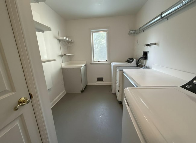 Building Photo - 1225 Rock Creek Rd