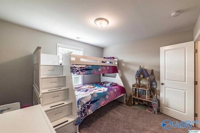 Building Photo - 108 Erskin Parcus Dr