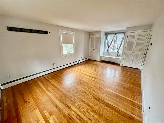 Building Photo - 77 Cabot St