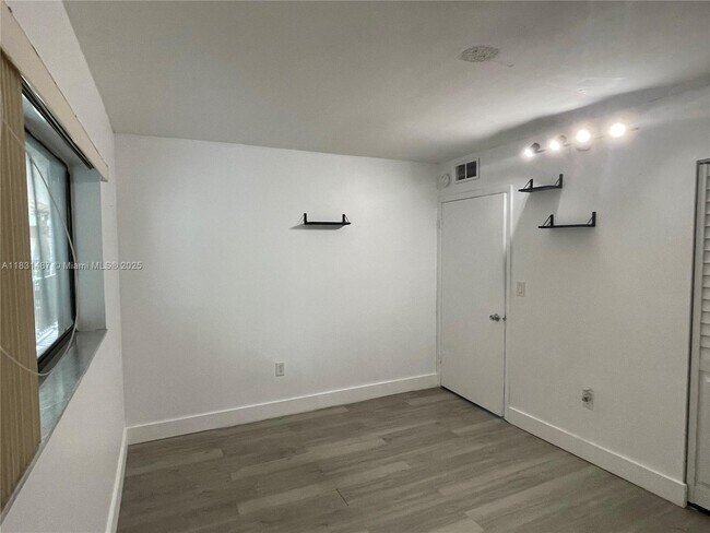 Building Photo - 8025 SW 107th Ave