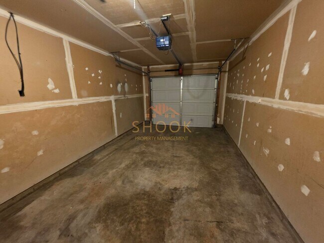 Building Photo - 2805/2807 Plaza Ln