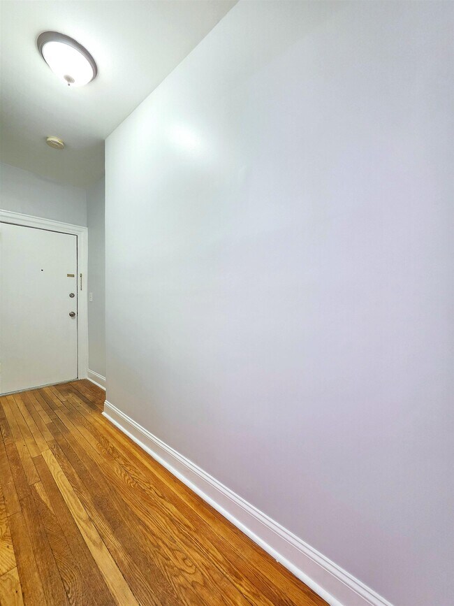 Building Photo - 331 79th St