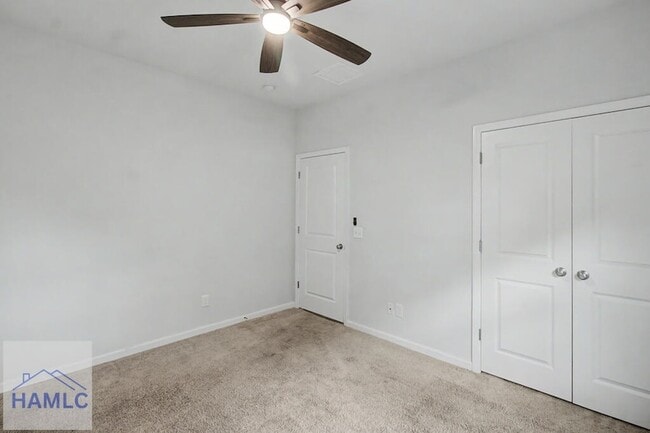 Building Photo - 137 Castaway Ct