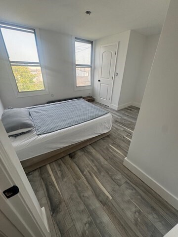 Building Photo - 252 E Eagle St